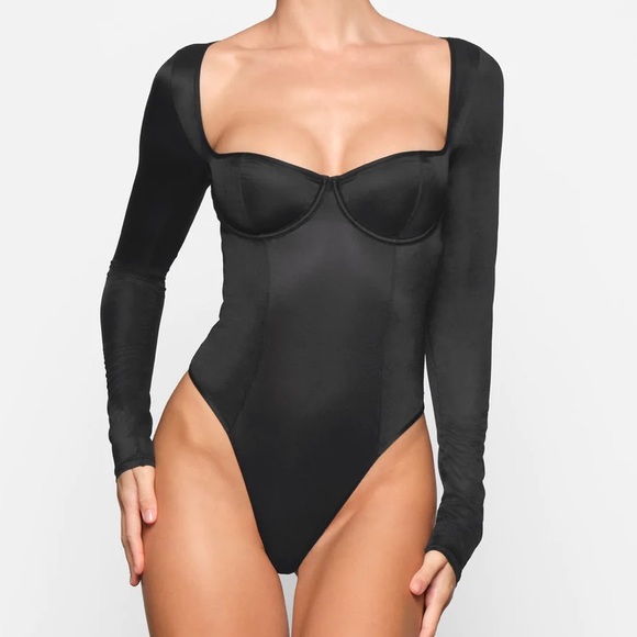 SKIMS Tops - SKIMS Glissenette long Sleeve Bodysuit Medium Onyx